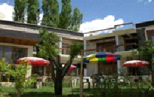 budget hotels in ladakh